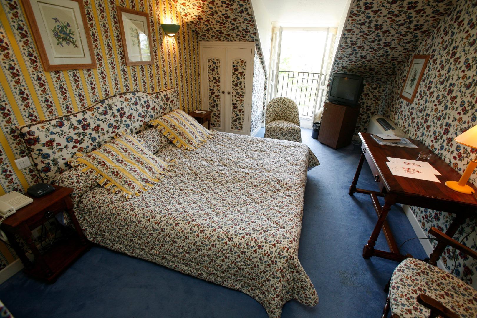 Hotel Chateau De Castel Novel - Les Collectionneurs Varetz Eksteriør bilde