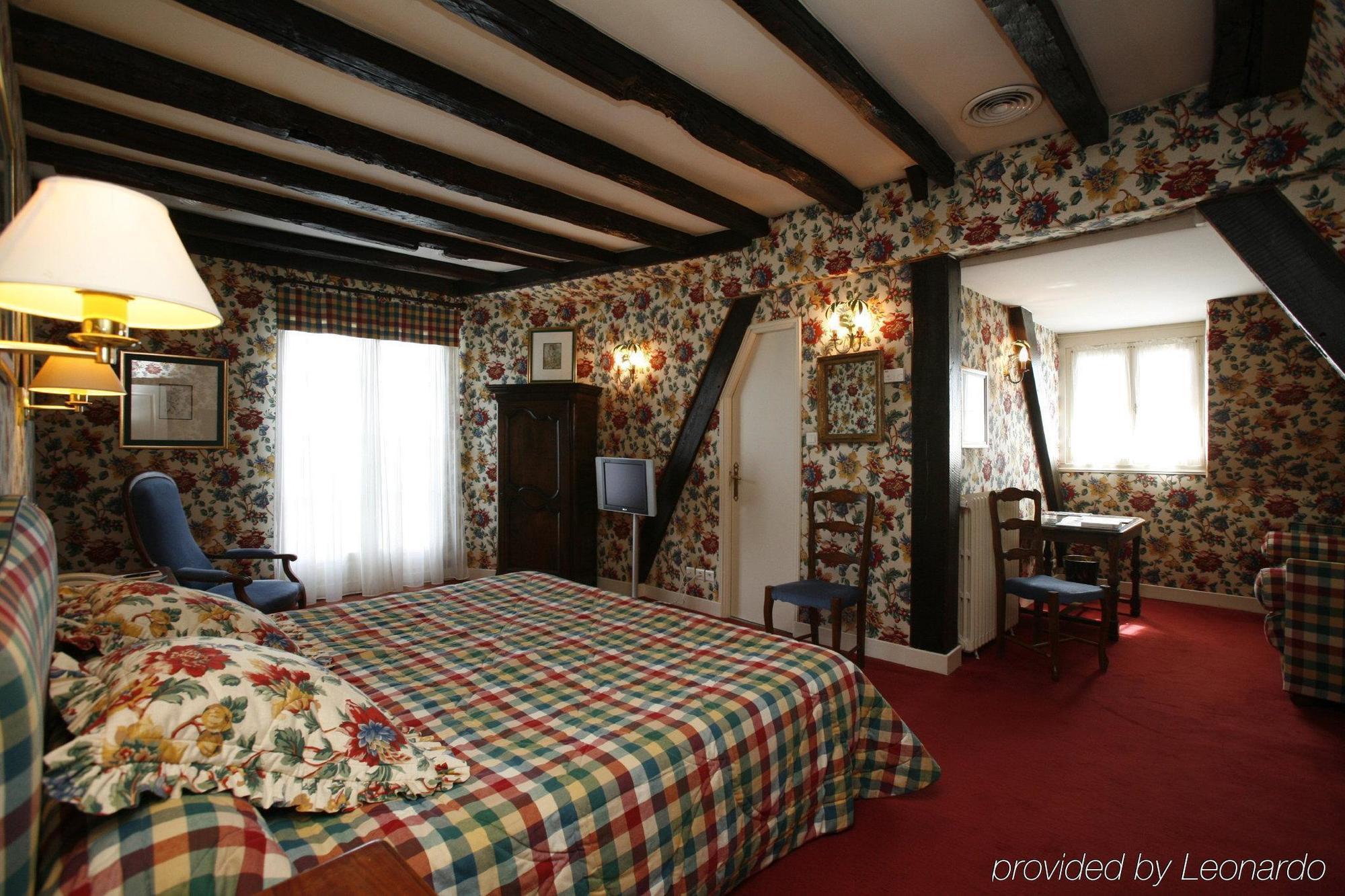 Hotel Chateau De Castel Novel - Les Collectionneurs Varetz Eksteriør bilde