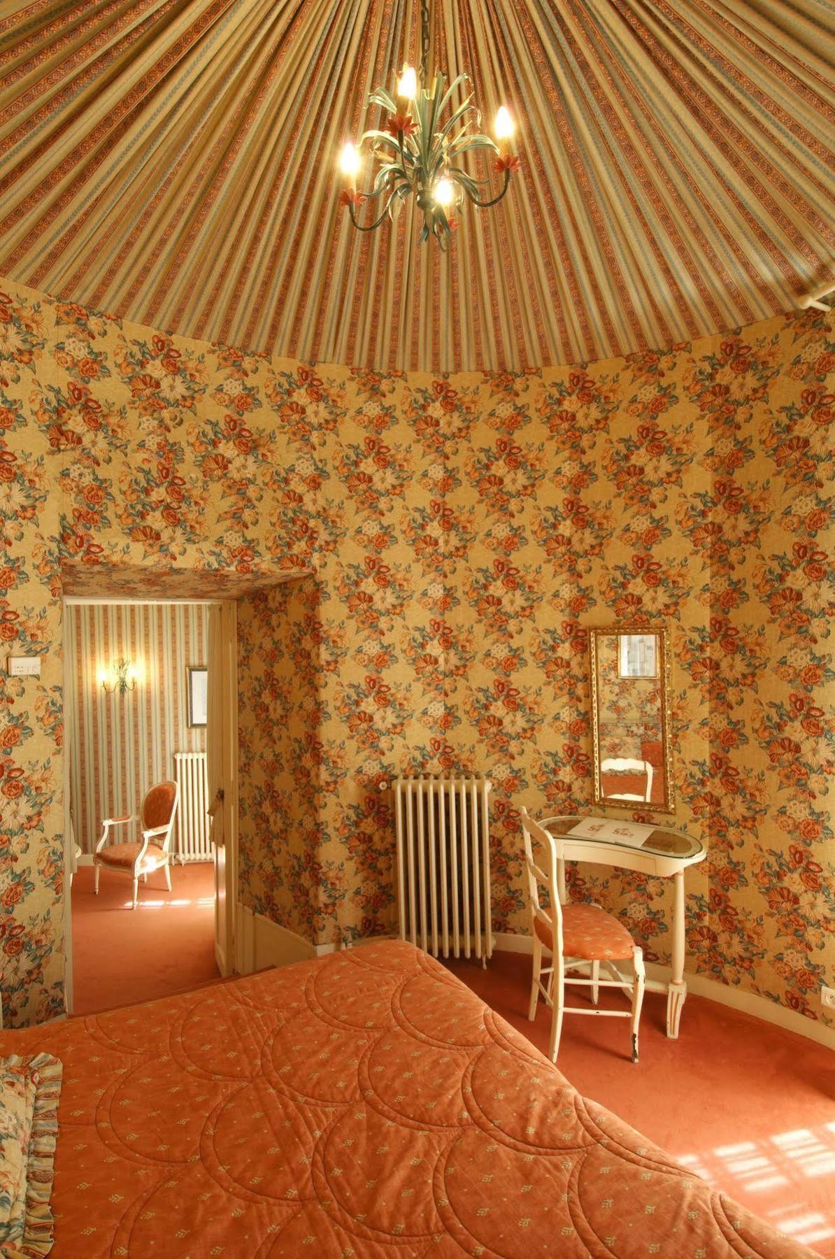 Hotel Chateau De Castel Novel - Les Collectionneurs Varetz Eksteriør bilde